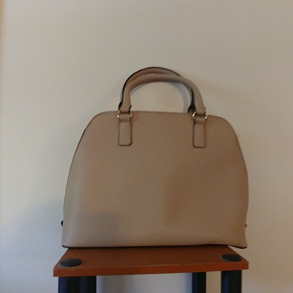 Handbag - Picture 2 of 3